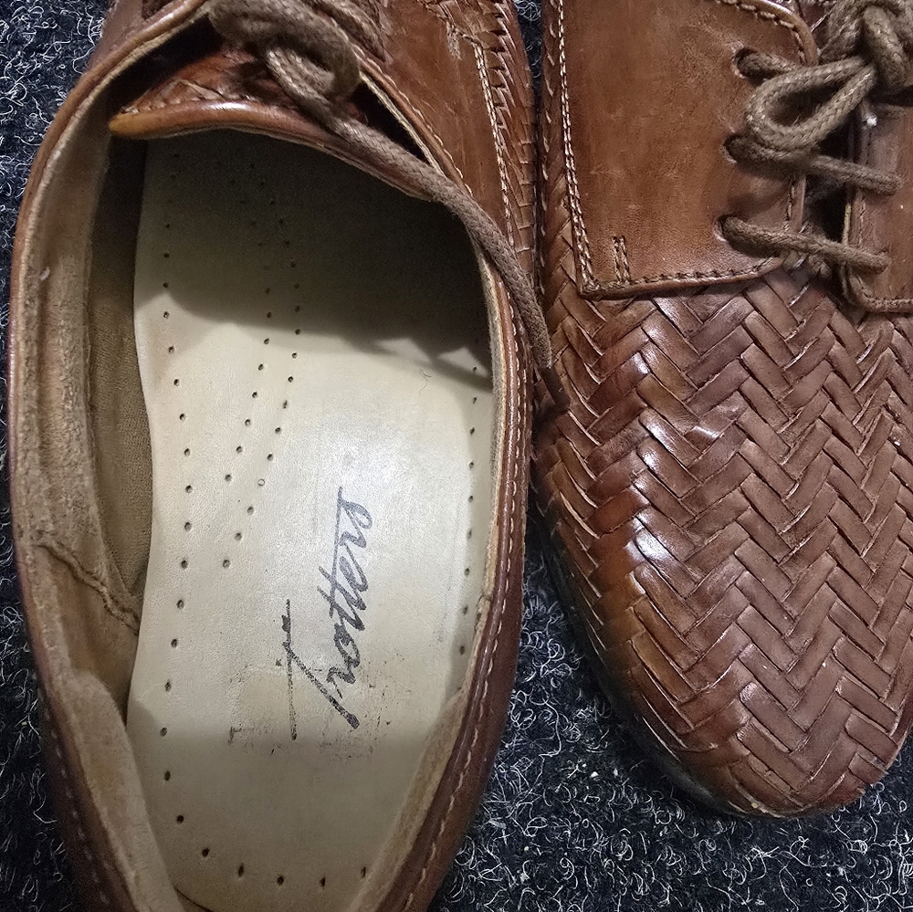 Trotters Lizzie Herringbone Brown Cognac Oxford Shoes Women - Picture 9 of 9